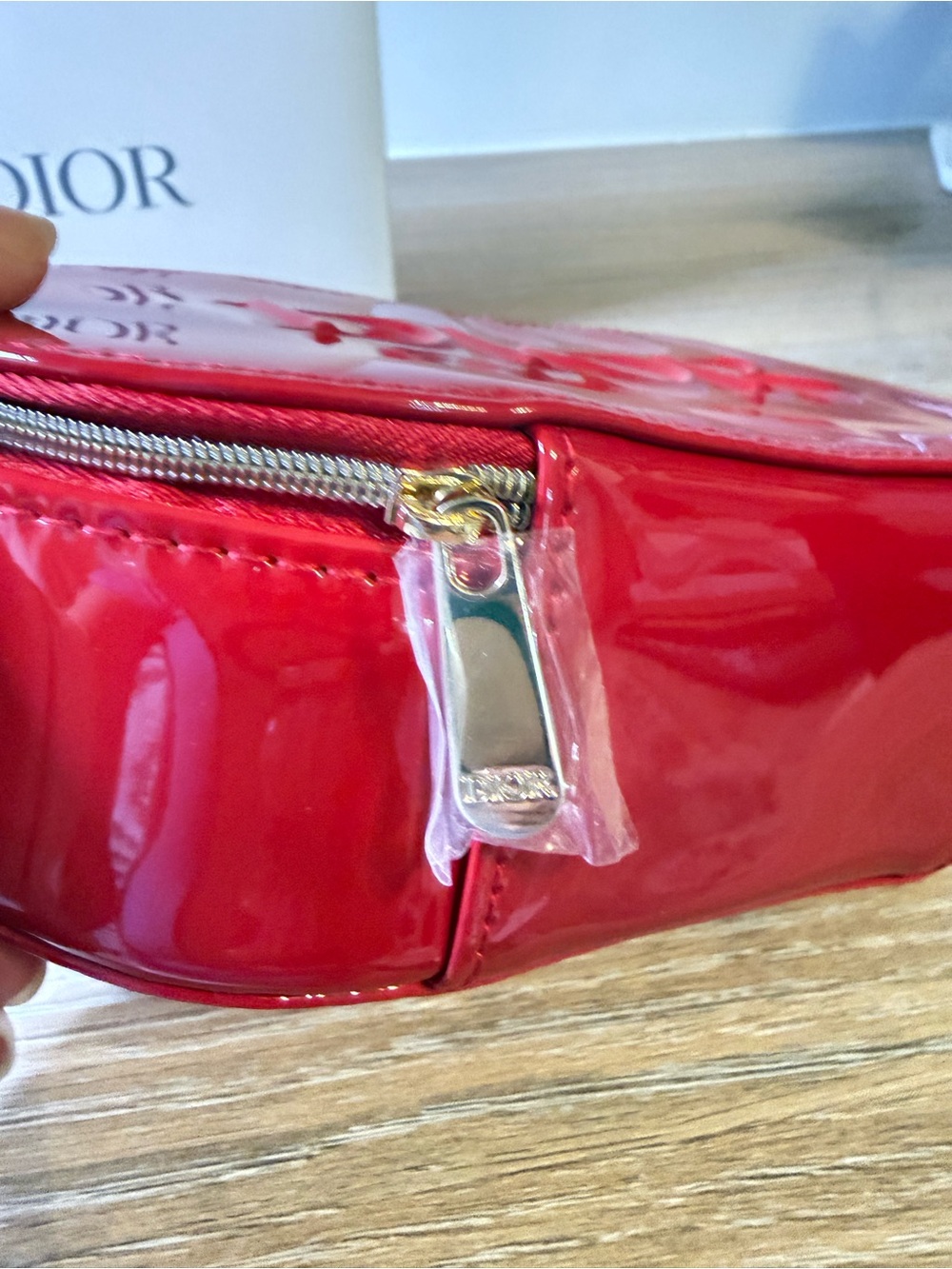 Dior Red Patent Logo Top-Handle Makeup Bag - Picture 3 of 13